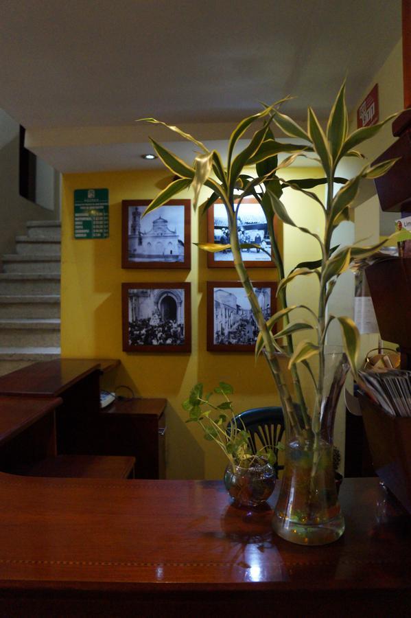 Hostal Pucará Loja Exterior foto